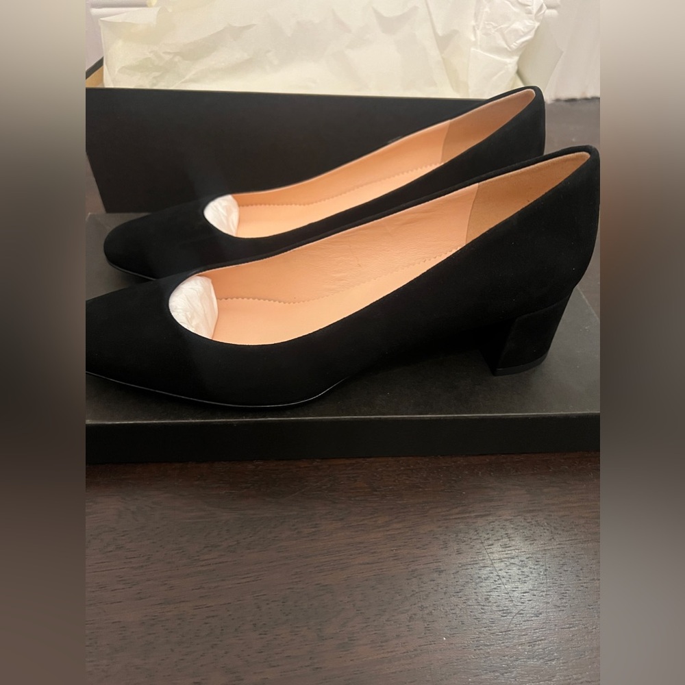 New In Box J.Crew Kate Block-Heel Pumps in Black Suede